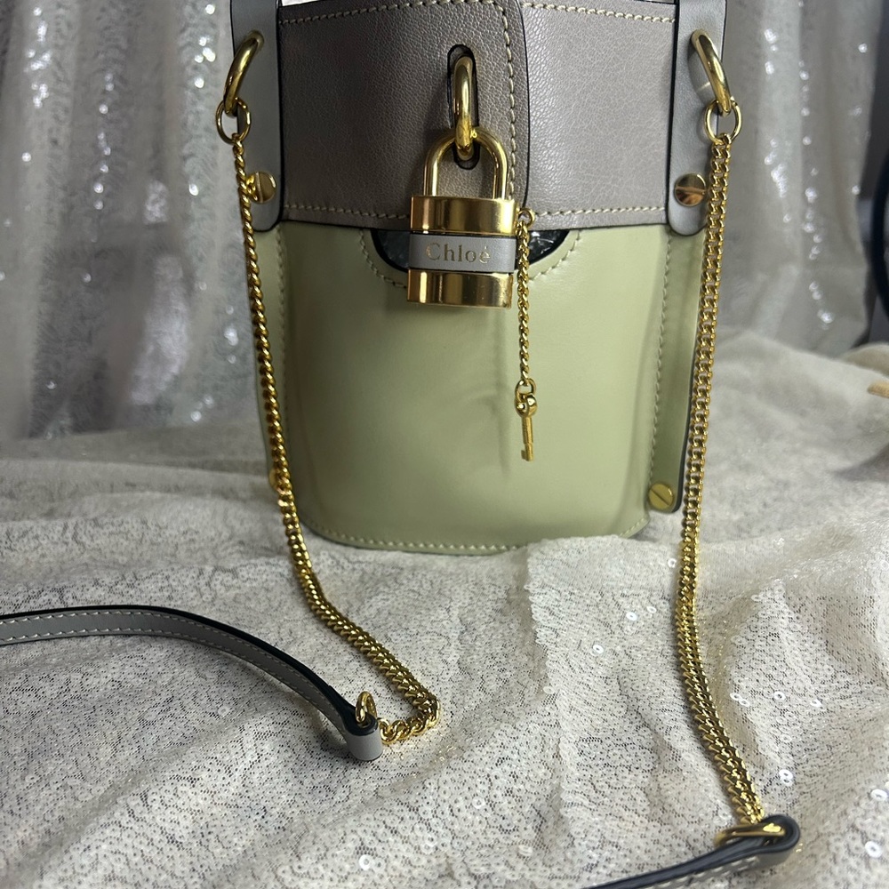 Chloé mini bucket Aby with lock and key
